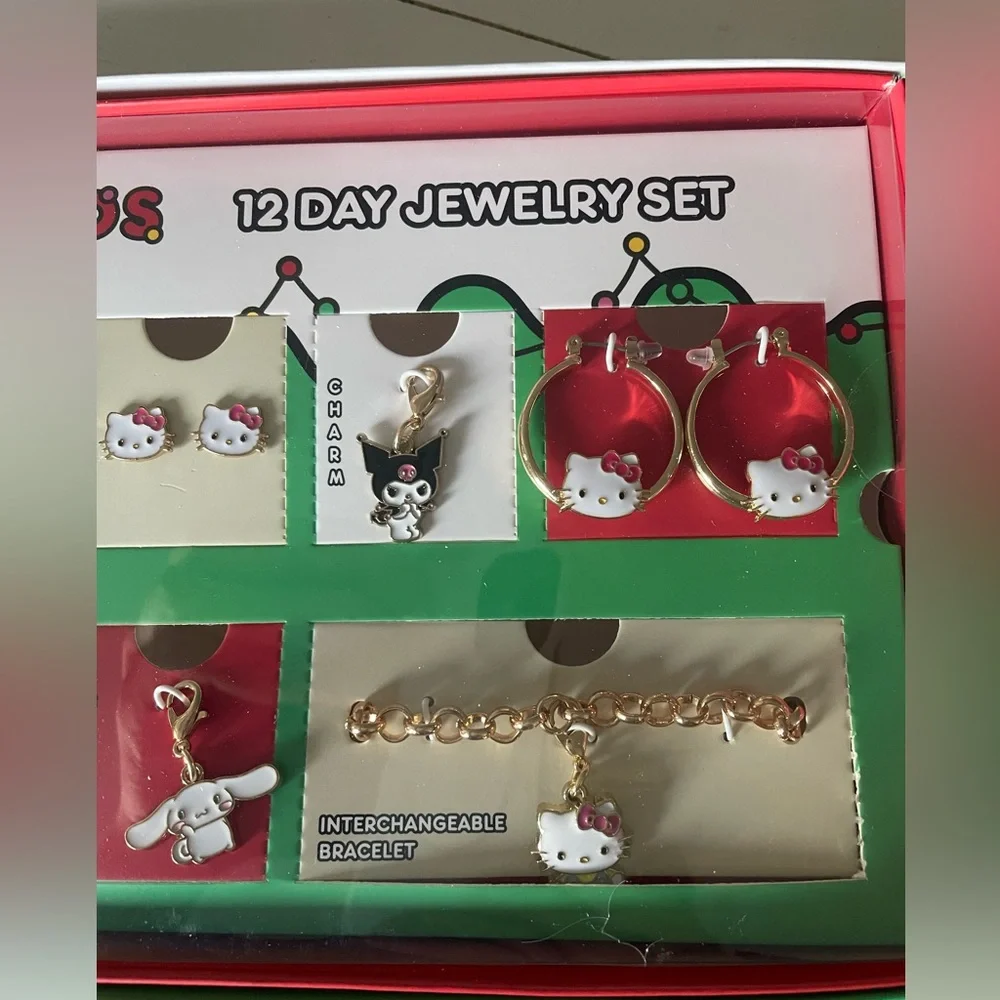 Hello Kitty & Friends 12 Day Jewelry Set Christmas Countdown Mystery Gift NEW